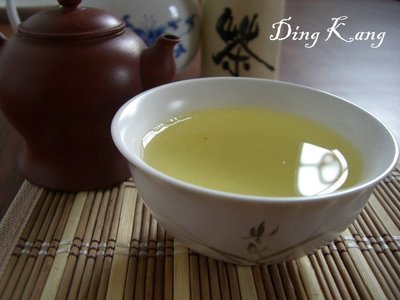 《Ding Kang 鼎亢茶香》∼【春冬茶~ 半青熟 (比賽口味) 金萱茶】手工烘焙1斤只要360元