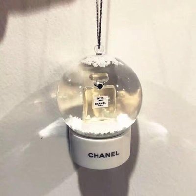 全新正品 Chanel 香奈兒 VVIP禮盒 2021聖誕倒數月曆（N°5百年至臻倒數日曆）10號 聖誕迷你雪花球/水晶球吊飾
