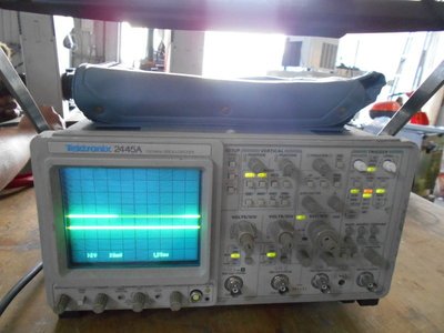 Tektronix 2445A 示波器 150 MHz 4-Channel Analog Oscilloscope