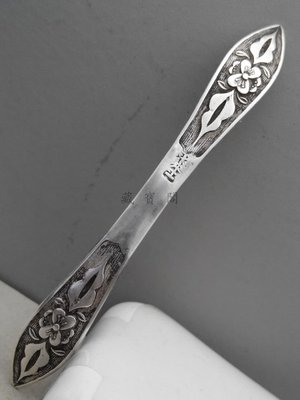 藏寶閣 （老銀飾品）帶款的民國老銀雙尖簪子花蕊都可見很精細好看古代老銀髮簪子 Cchg4349