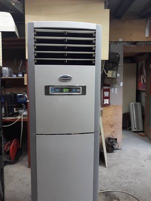三洋落地箱型冷氣   氣冷式   各廠牌冷氣修理保養買賣    @   高價冷氣回收