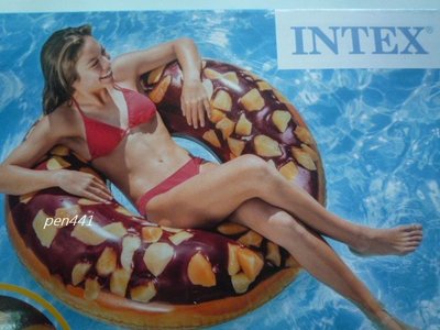 玩樂生活 美國INTEX56262 花生巧克力甜甜圈充氣游泳圈 浮圈 坐圈 超吸睛 超逼真 溫泉可以用  附修補片