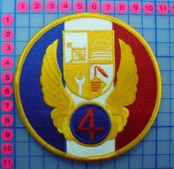 空軍第4聯隊布章(6095-306)..特價$90..另有軍品..徽章.勳章.臂章.階級章...