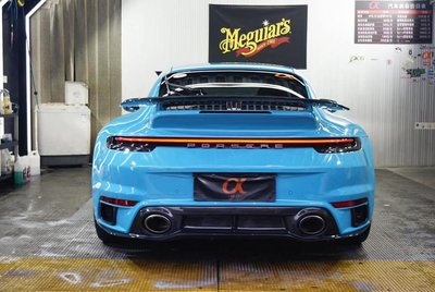 【天翊國際】Porsche 992 TurboS款 熱壓碳纖維 尾翼