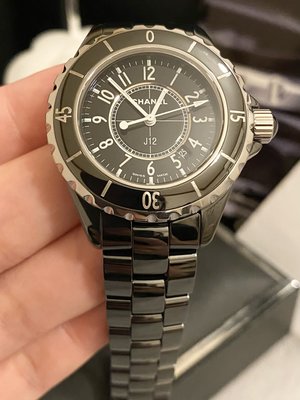 合法登記 保證真品‼️附購證、保固❤️9成新 33mm  黑色 白色 Chanel 香奈兒 J12 陶瓷錶