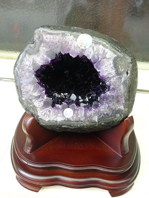 ~shalin-crysta~烏拉圭原礦皮紫水晶洞~6.5公斤~嘴大吃四方~藏風聚氣~招財納祥~低價起標!
