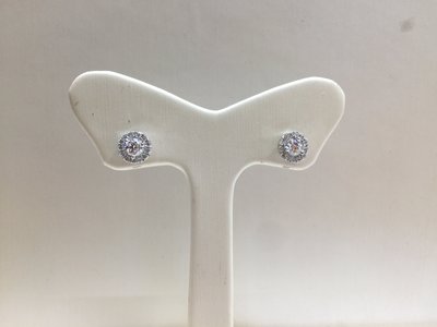 52分天然鑽石鉑金耳環，香港金工製作，經典HOF款式設計，鑑賞價35000，搭配高等級鑽石火光閃顏色白