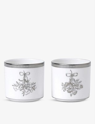 全新正品。英國 WEDGWOOD。銀白聖誕系列 - 銀白聖誕燭杯兩入 (7cm高)。預購