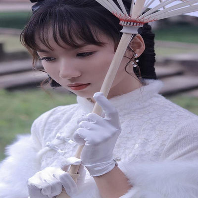 新娘韓式白色蕾絲花朵珍珠輕紗手套優雅赫本風女婚紗結婚影樓短款
