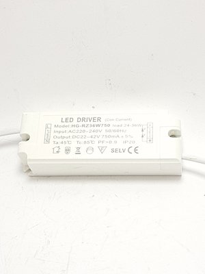 LED24W驅動器25W驅動24~36W驅動COB LED崁燈軌道燈平板燈專用驅動CREE飛利浦歐司朗COB專用驅動輸出22~42V高品質不閃爍