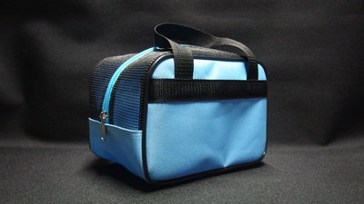 DJE-05 馬卡龍餐袋 餐包 環保便當袋 幼兒園 國小 學生餐袋 便當袋 透氣網面設計 可裝便當盒 淺藍色+黑上網