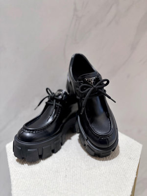 prada 黑色皮質系帶厚底樂福鞋 37.5碼 底高6cm