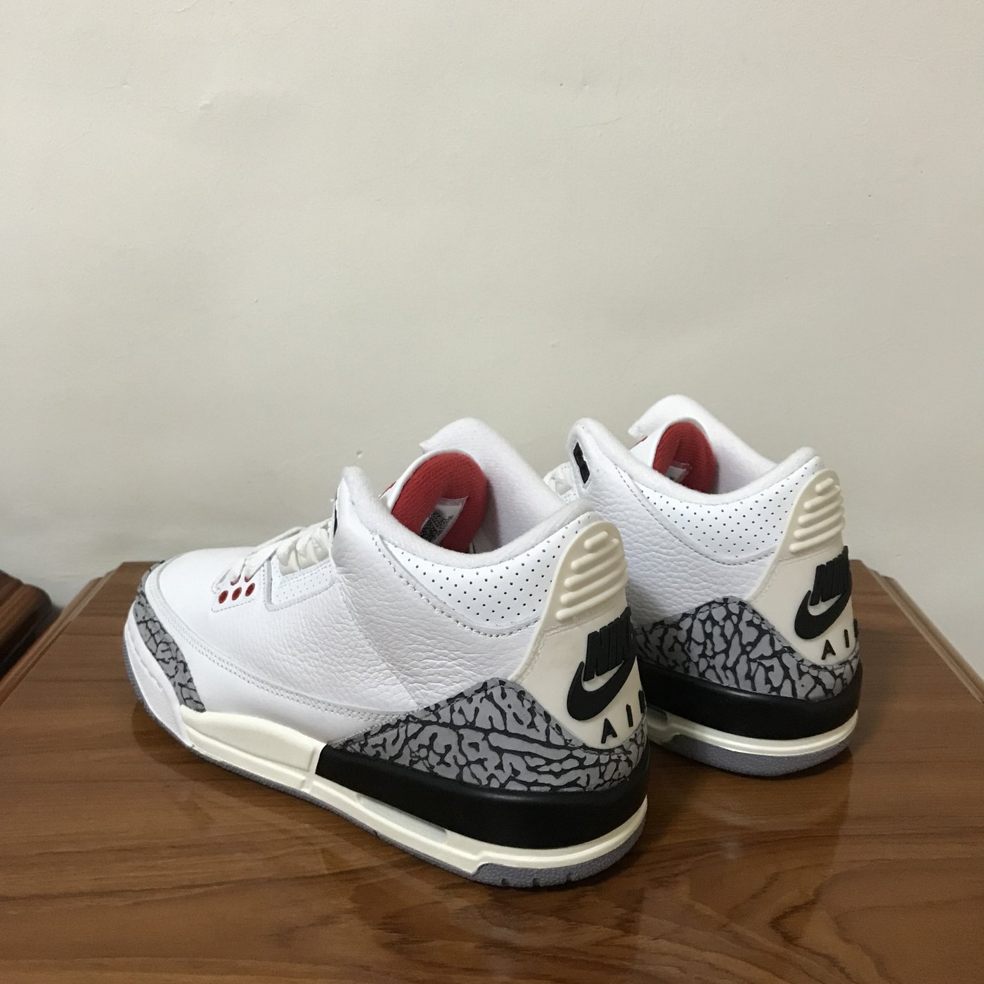 NIKE AIR JORDAN 3 RETRO GS 白水泥AJ3 爆裂紋DM0967-100 | Yahoo奇摩拍賣