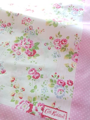 英國 CK 粉玫瑰手帕領巾桌巾門簾布料(經典花)
