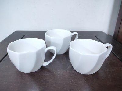 (日本生活用品)白瓷幾何形咖啡杯/西式茶杯三只(A1134)