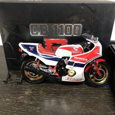 八田元氣小棧:wit’s 1/12 MotoGP Honda 1982 CB 1100R