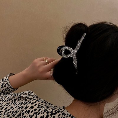 韓國發夾珍珠帶鉆發飾鯊魚夾固定頭發抓夾簡約氣質后腦勺發卡歐美現貨 正品 促銷