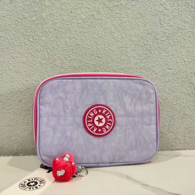 Kipling K09405 粉紫拼色 猴子包 防水輕量輕便簡約拉鍊款夾層 收納包 化妝包 限時優惠