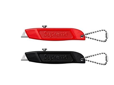 【 WEARCOME 】SUPREME UTILITY KNIFE KEYCHAIN 小刀 鑰匙圈／黑、紅