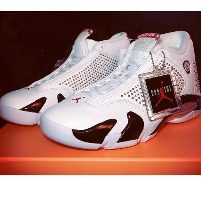 【正品】Air Jordan 14 x Supreme 白紅 運動 籃球 男 女 現貨 聯名 BV7630-106慢跑鞋