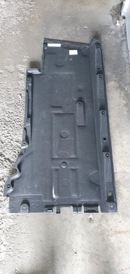 AUDI 2012年～2018年 A6 A7 S6 S7 RS6 RS7車側下護板 左/右 原廠件 歐洲產