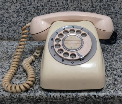 早期電話 撥盤電話 古董電話 600型電話 未測試 如圖