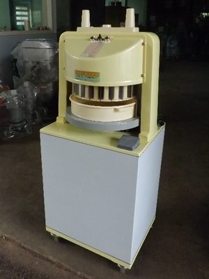 陽光小站-電動麵糰分割機/麵糰分塊機-另售磨豆米機製麵機壓麵機攪拌機