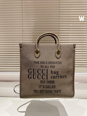 【二手包包】Gucci.布老花購物袋一直對大包的要求就是要輕Neverfull那些太大眾太街款了第一次見復古NO123182