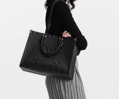 Louis Vuitton ONTHEGO MM Black Leather ref.991244 - Joli Closet