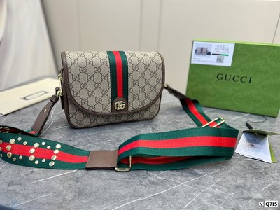 【日本二手】Gucci郵差包 薇薇安女包LV老花限定  單肩斜挎背這款包看著簡單，尺寸 22-17 cm17615