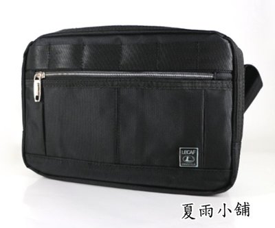 夏雨小舖LECAF韓版簡約斜背包 肩背包 6527 單肩包 平板電腦包 防潑水側背包---黑色
