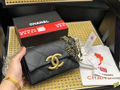 【二手】￥ 折疊盒  Chanel新品 牛皮質地 時裝\/休閑 不挑衣服 尺寸20*12