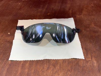 全新 MEGA 偏光夾帽鏡 Polarized Sun Glasses 太陽眼鏡 墨鏡 保護眼睛！！