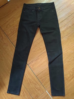 [99go] 保留日版 Uniqlo 3D fit skinny Fit 灰黑色 彈性牛仔褲 M號 Levi's