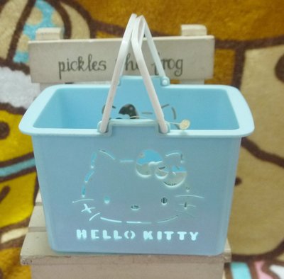 日版﹝Sanrio﹞限定※Hello Kitty凱蒂貓※日本製【Kitty大臉造型-藍色】塑膠小提籃/筆筒/收納盒