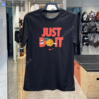 Nike 耐吉 男裝2022夏款JUST DO IT籃球運動圓領 短袖 T恤 DV1213-010