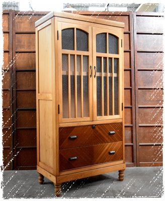 ^_^ 多 桑 台 灣 老 物 私 藏 ----- 幾何古典的台灣老檜木玻璃櫃
