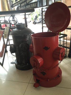 【 一張椅子 】LOFT美式復古工業風 收納櫃  超酷消防栓垃圾桶