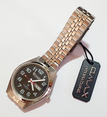 OMAX石英錶😀日本機芯👍典雅復刻錶面闇黑登場😎僅此一只立馬購買擁有它🎉👍