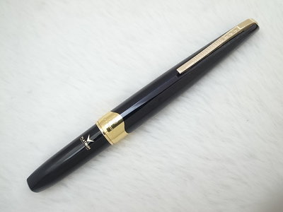 B107 白金 日本製 黑桿短鋼筆 14k 中字尖(7成新)