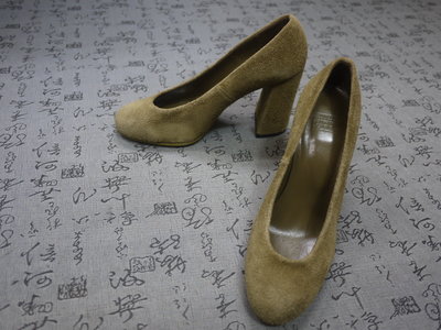 日本製 Maison Eureka 高級麂皮粗跟鞋  USA 6 EUR 36 JPN 23 CM