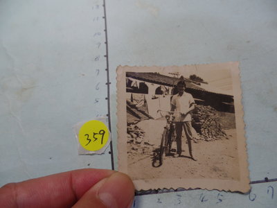 眷村,老腳踏車 古董黑白,照片,相片2