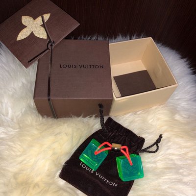 刷卡6期全新 Louis Vuitton LV 螢光綠果凍骰子髮束 髮圈禮盒