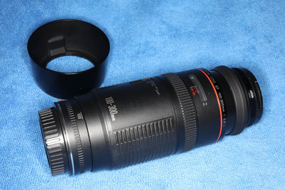【配件齊】Canon EF 100-300mm f/5.6 L 紅圈L鏡，9成5新功能正常鏡片乾淨，附原廠遮光罩～
