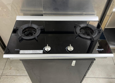 鑫忠廚房設備-餐飲設備：二手台面內抬面內焰爐-賣場有水槽-咖啡機-工作台-烤箱-西餐爐-快速爐-攪拌機-洗碗機