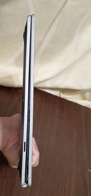 HP Chromebook 13 G1 13.3吋 4405Y 4/32G 筆電功能都正常使用(已重置) 品相規格如圖 狀況: 螢幕四角暗 面板沒密合