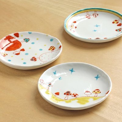 現貨熱銷-日本進口九谷燒陶瓷餐盤作家款手繪家用可愛蘑菇盤子蛋糕西餐圓盤