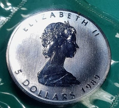 加拿大楓葉銀幣1989年 面值5元 重1盎司 含銀量99.99 原密封袋 自然轉黑／全美品【楓紅林雨】之1
