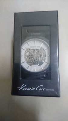 Kenneth Cole New York紳士時尚鏤空機械手錶 男錶-銀色-鏡面43mm-型號10027200～全新盒裝