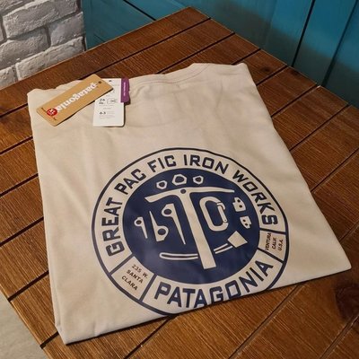 【全新現貨】Patagonia Bata Simple wild letter printing cotton T-shirt to